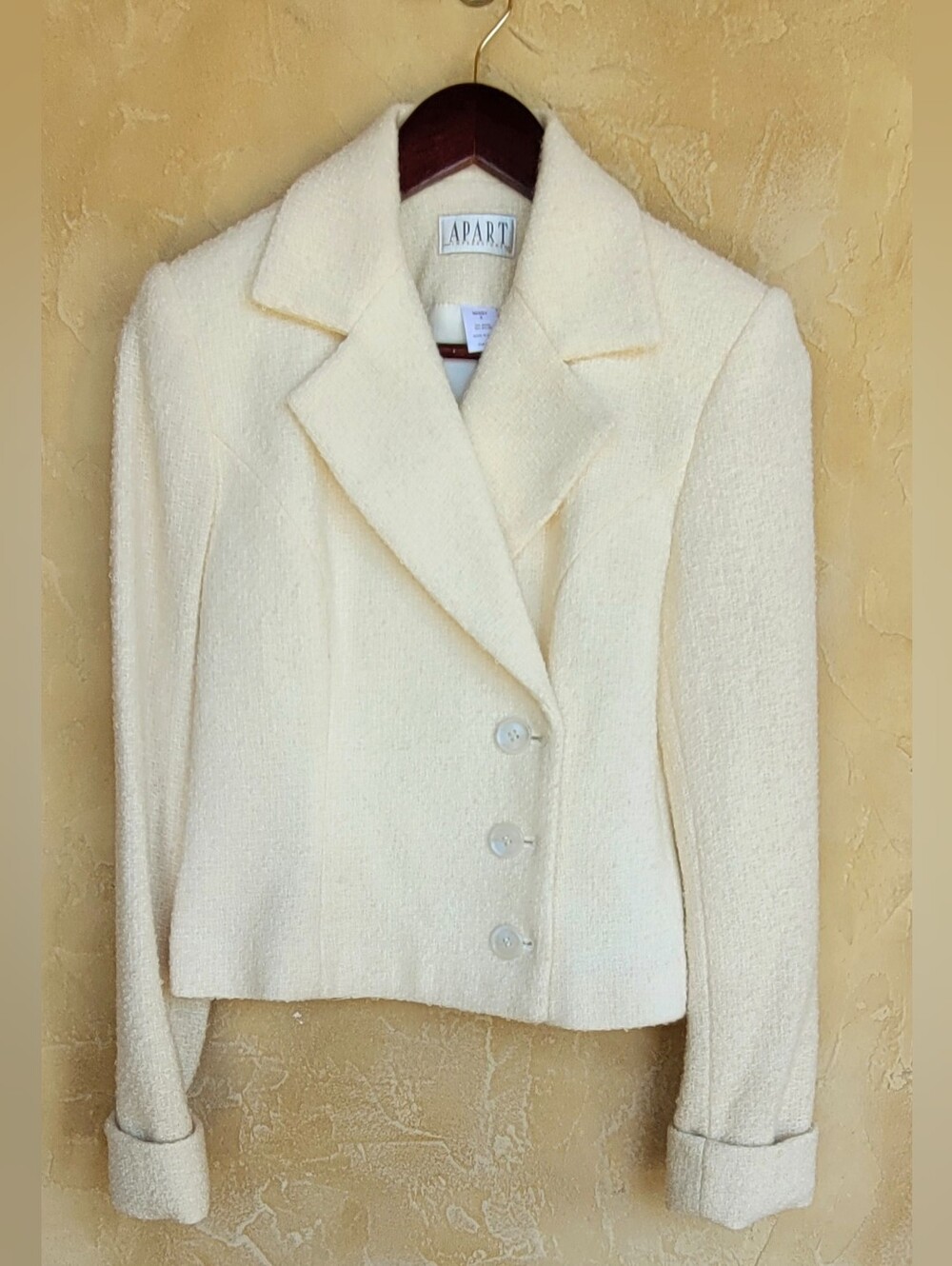 Lovely Rare Find Vintage Cream Bouclé Two-Piece Skirt Jacket Suit Brand APART 4 - Picture 7 of 14